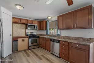 3730 S Bobby Dr, Tucson, AZ 85730 - Photo 9