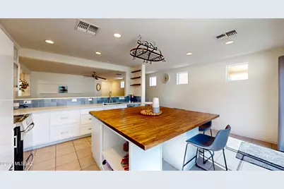 17212 S Mesa Shadows Drive, Vail, AZ 85641 - Photo 11