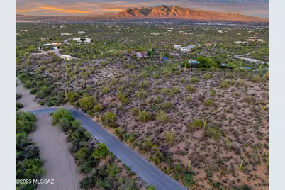 5030 W Crestview Drive #2, Tucson, AZ 85745 - Photo 13