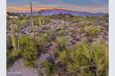 5030 W Crestview Drive #2, Tucson, AZ 85745 - Photo 1