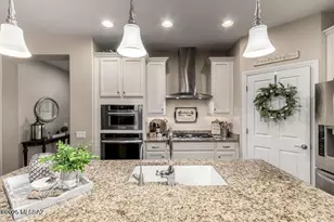 10880 E White Sage Dr, Tucson, AZ 85747 - Photo 11