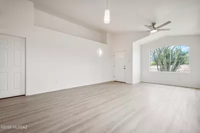 3705 W Tetakusim Road, Tucson, AZ 85746 - Photo 9
