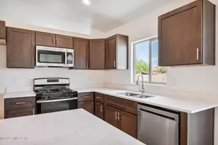 3705 W Tetakusim Rd, Tucson, AZ 85746 - Photo 13