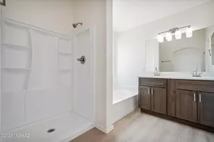3705 W Tetakusim Rd, Tucson, AZ 85746 - Photo 25