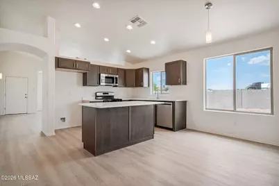 3705 W Tetakusim Road, Tucson, AZ 85746 - Photo 11