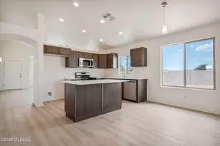 3705 W Tetakusim Rd, Tucson, AZ 85746 - Photo 11