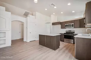 3705 W Tetakusim Rd, Tucson, AZ 85746 - Photo 15