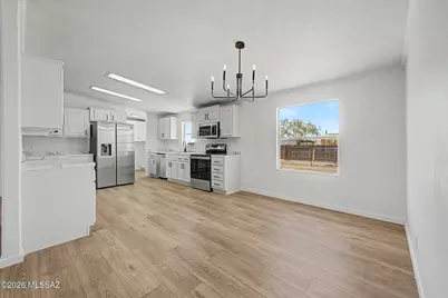 10460 W Mars Road, Tucson, AZ 85743 - Photo 5