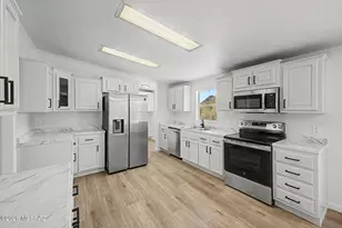 10460 W Mars Rd, Tucson, AZ 85743 - Photo 3
