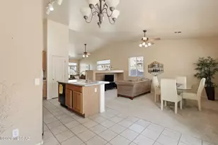 13853 N Bushwacker Pl, Oro Valley, AZ 85755 - Photo 7