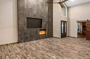 8589 N Arnold Palmer Dr, Tucson, AZ 85742 - Photo 11