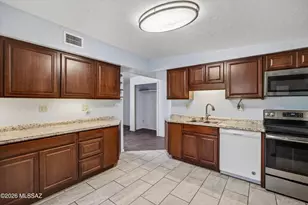 4537 E Juarez St, Tucson, AZ 85711 - Photo 7