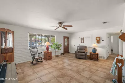 22 E La Espina, Green Valley, AZ 85614 - Photo 5