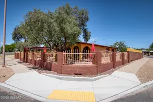 6927 S Lundy Dr, Tucson, AZ 85756 - Photo 1