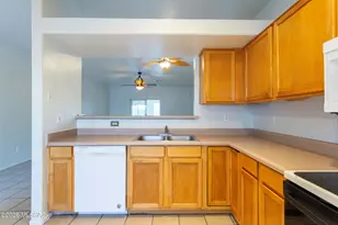 392 Falcon Ct, Rio Rico, AZ 85648 - Photo 7