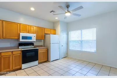 392 Falcon Court, Rio Rico, AZ 85648 - Photo 5