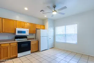 392 Falcon Ct, Rio Rico, AZ 85648 - Photo 5