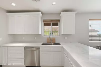 8350 N Austin Nikolas Court, Tucson, AZ 85704 - Photo 7