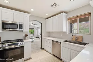 8350 N Austin Nikolas Ct, Tucson, AZ 85704 - Photo 11