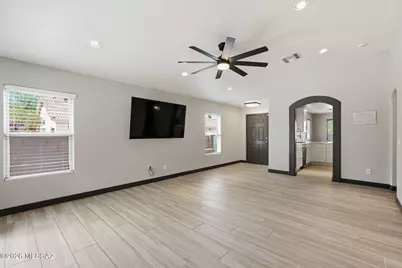 8350 N Austin Nikolas Court, Tucson, AZ 85704 - Photo 5