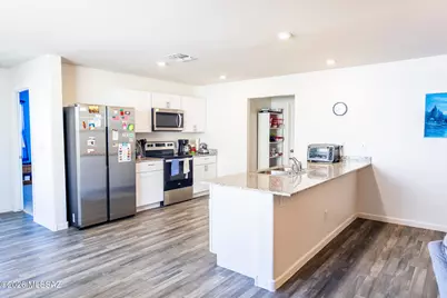 1622 W Cottonwood Bluffs Drive, Benson, AZ 85602 - Photo 11