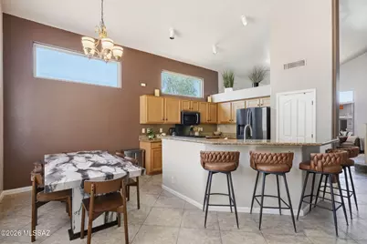 12884 N Pioneer Way, Oro Valley, AZ 85755 - Photo 11