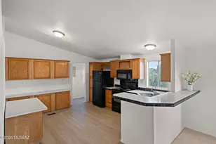 16513 S Kolb Rd, Sahuarita, AZ 85629 - Photo 17