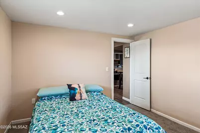 11402 S Cherokee Lane, Tucson, AZ 85736 - Photo 9