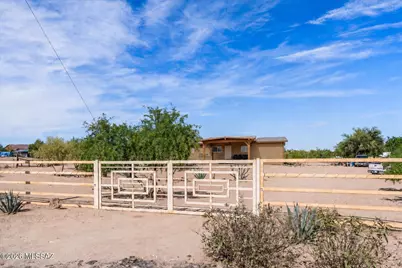 11402 S Cherokee Lane, Tucson, AZ 85736 - Photo 1