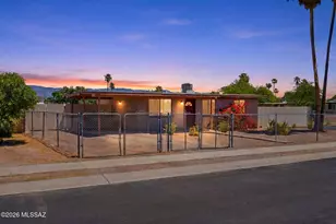 7299 E Freestone Dr, Tucson, AZ 85730 - Photo 1