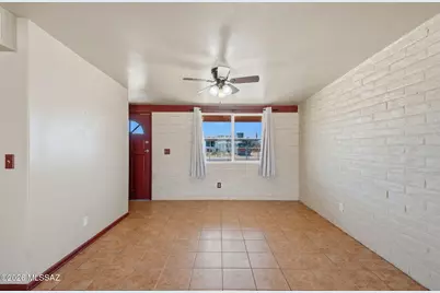 7299 E Freestone Drive, Tucson, AZ 85730 - Photo 9