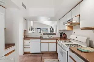 3136 E Macenroe Ln, Tucson, AZ 85716 - Photo 17
