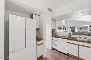 3136 E Macenroe Ln, Tucson, AZ 85716 - Photo 15