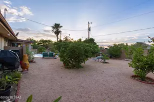 208 W George Truit St, Corona de Tucson, AZ 85641 - Photo 35
