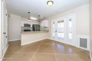 2061 S Sunburst Dr, Tucson, AZ 85748 - Photo 5
