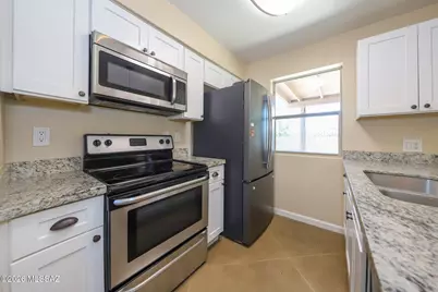 2061 S Sunburst Drive, Tucson, AZ 85748 - Photo 11