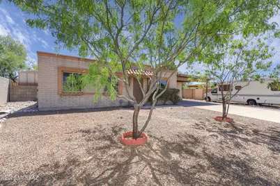 2061 S Sunburst Drive, Tucson, AZ 85748 - Photo 3