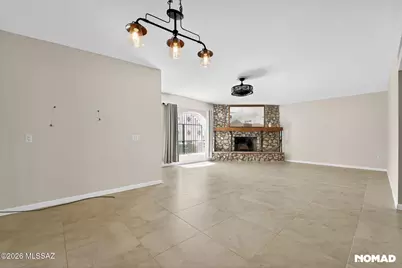 768 W Calle Del Ensalmo, Green Valley, AZ 85614 - Photo 5