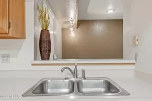 4273 N River Grove Cir, Tucson, AZ 85719 - Photo 11