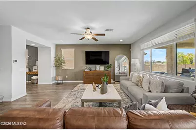 11961 N Silver Village Place, Oro Valley, AZ 85737 - Photo 9