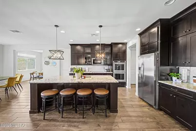 11961 N Silver Village Place, Oro Valley, AZ 85737 - Photo 11