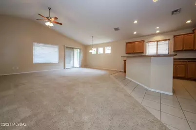 10489 E Bonpland Willow Drive, Tucson, AZ 85747 - Photo 3