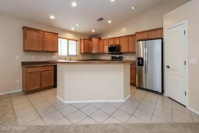 10489 E Bonpland Willow Drive, Tucson, AZ 85747 - Photo 7