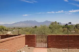 825 W Bella Vista Dr, Green Valley, AZ 85614 - Photo 3