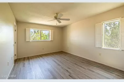 825 W Bella Vista Drive, Green Valley, AZ 85614 - Photo 13