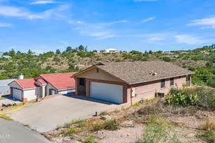 829 E Calle Esplendor, Nogales, AZ 85621 - Photo 3