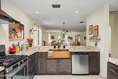 7852 N La CaÃ±ada Drive, Tucson, AZ 85704 - Photo 9