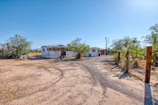 8695 S Taylor Ln, Tucson, AZ 85736 - Photo 9