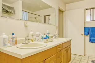 8695 S Taylor Ln, Tucson, AZ 85736 - Photo 37