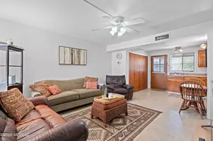 360 S Paseo Pena, Green Valley, AZ 85614 - Photo 11